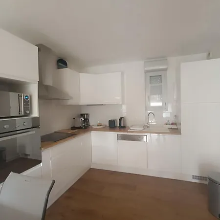 Holiday home Dans Du Front De - 6852